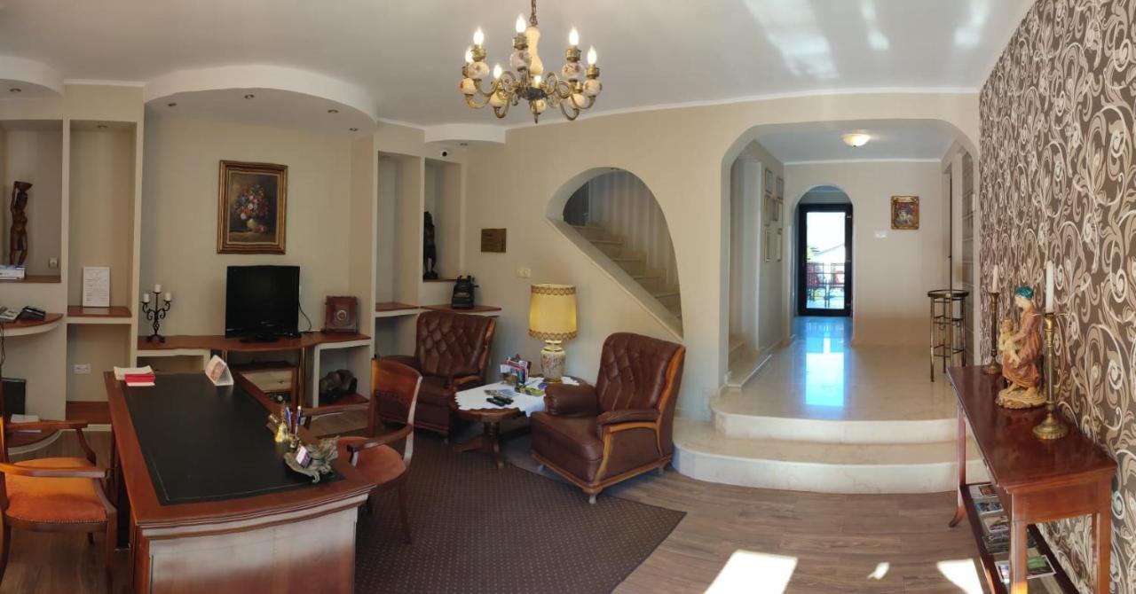 Casa Alina Hotel Deva Luaran gambar